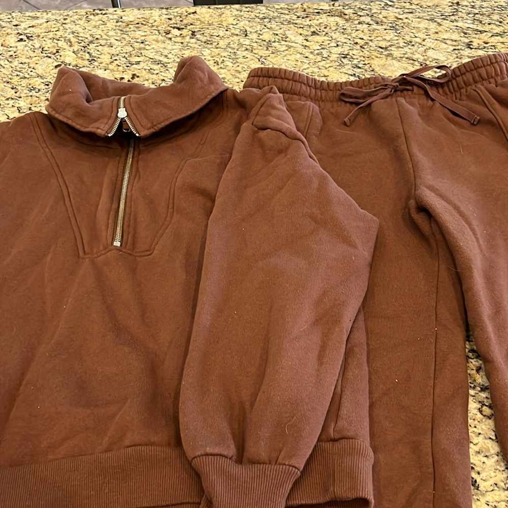 Women’s L The Drop matching sweatsuit